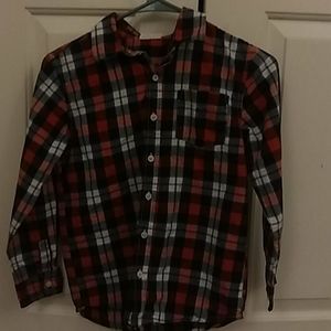 I'm selling a patterned dress shirt